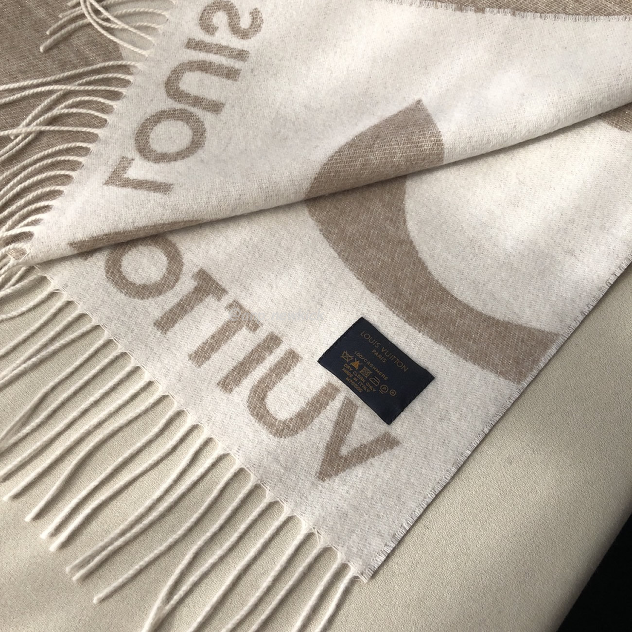 Louis Vuitton Lv Reykjavik Scarf 75x185cm (10) - www.newkick.vip